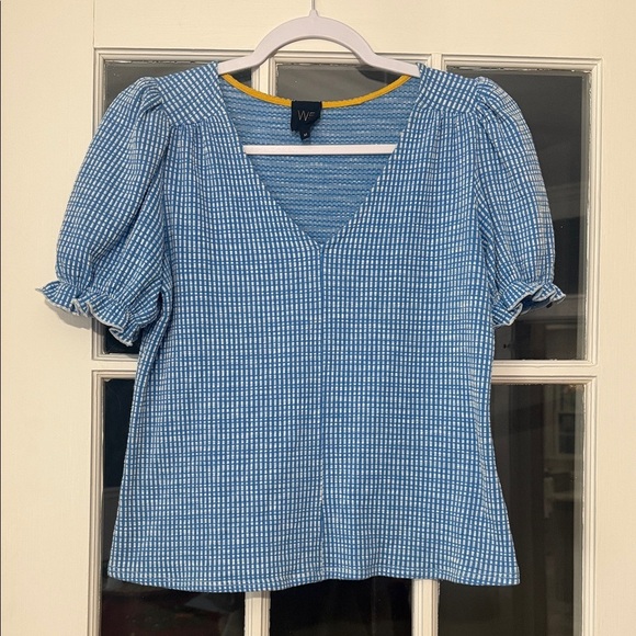 W5 Tops - Women's Blue vintage V-Neck Top